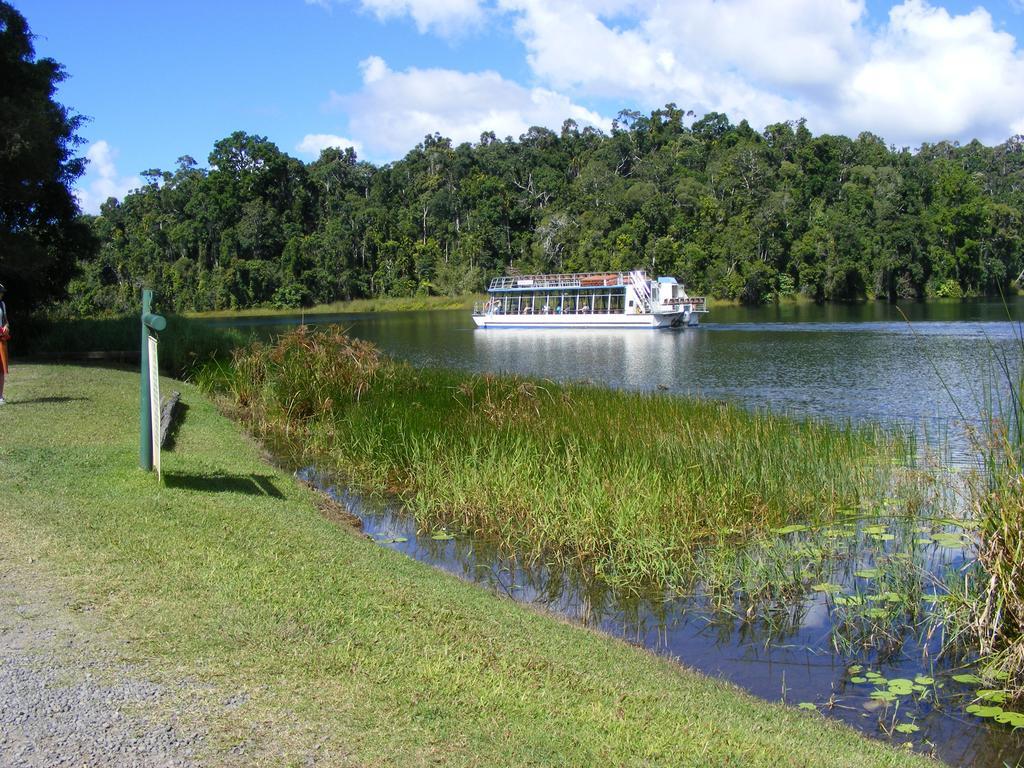 Lake Eacham Tourist Park & Cabins Dış mekan fotoğraf
