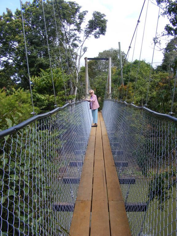 Lake Eacham Tourist Park & Cabins Dış mekan fotoğraf