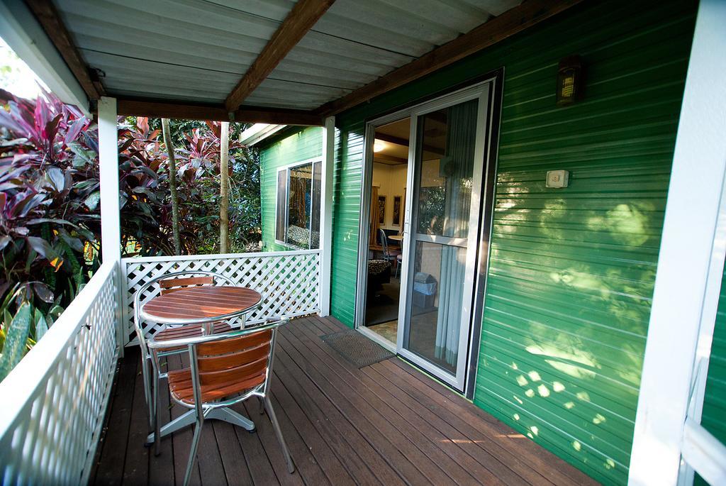 Lake Eacham Tourist Park & Cabins Oda fotoğraf