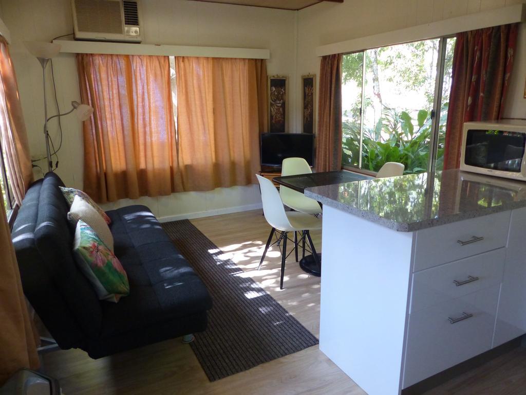 Lake Eacham Tourist Park & Cabins Dış mekan fotoğraf