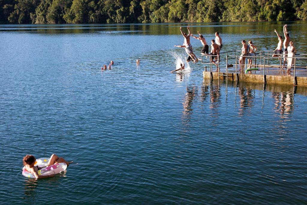 Lake Eacham Tourist Park & Cabins Dış mekan fotoğraf